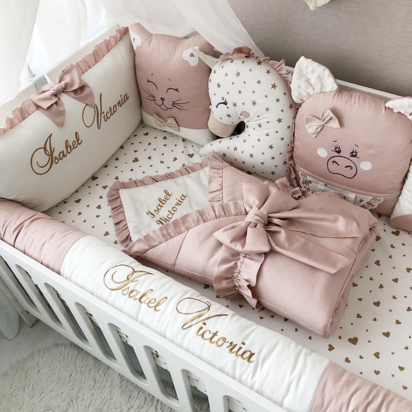 Luxurious Bedding Set For Crib Pink with Bumpers